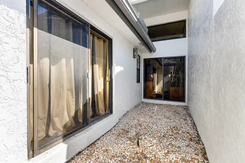 $625,000 | 1120 Sand Drift Way, Unit A, West Palm Beach, FL 33411