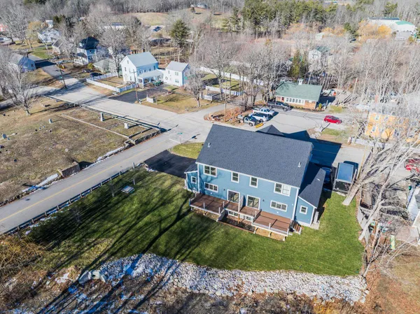 $925,000 | 3 Cemetery Lane, Greenland, NH 03840