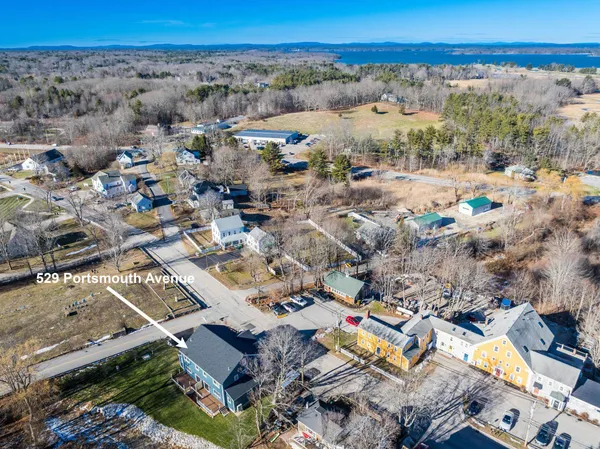 $925,000 | 3 Cemetery Lane, Greenland, NH 03840