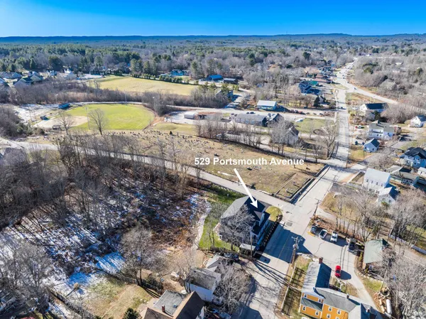 $925,000 | 3 Cemetery Lane, Greenland, NH 03840