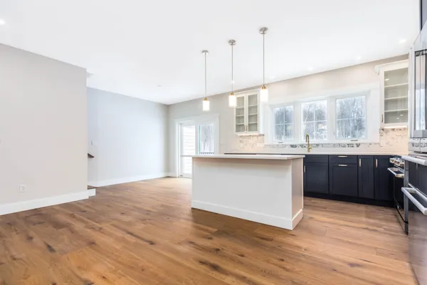 $925,000 | 3 Cemetery Lane, Greenland, NH 03840