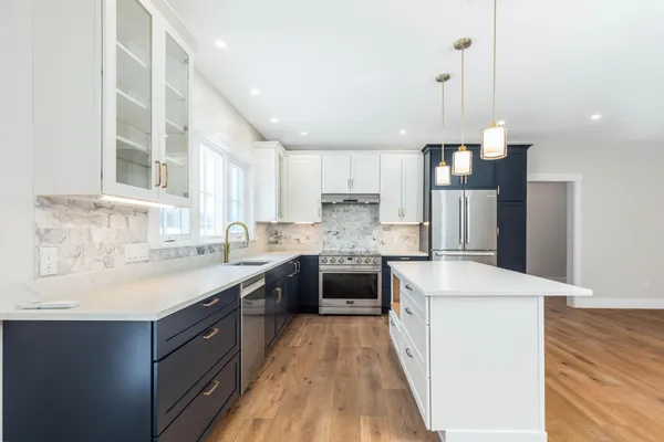 $925,000 | 3 Cemetery Lane, Greenland, NH 03840