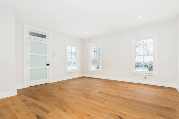 $925,000 | 3 Cemetery Lane, Greenland, NH 03840