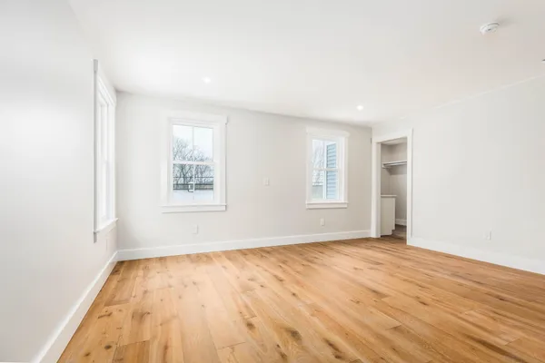 $925,000 | 3 Cemetery Lane, Greenland, NH 03840