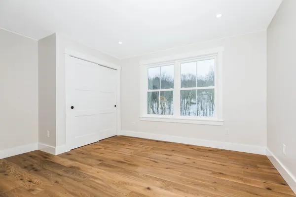 $925,000 | 3 Cemetery Lane, Greenland, NH 03840