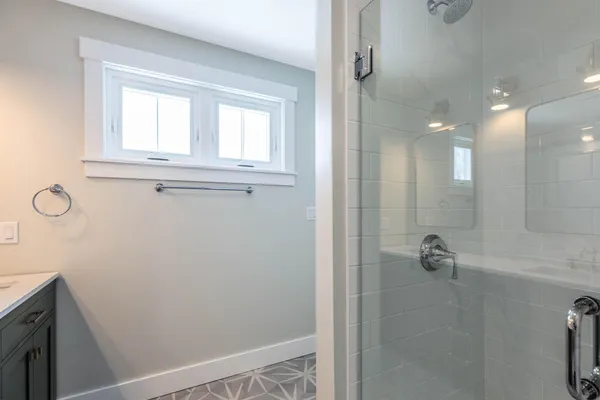 $925,000 | 3 Cemetery Lane, Greenland, NH 03840