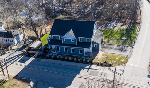 $925,000 | 3 Cemetery Lane, Greenland, NH 03840