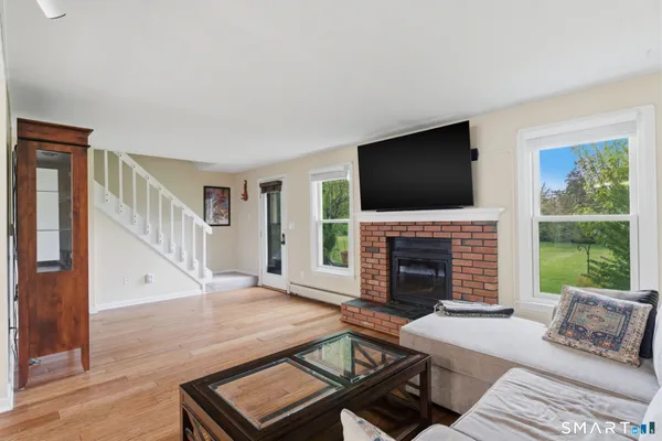 $329,900 | 28 Chestnut Court, Unit 28, Rocky Hill, CT 06067