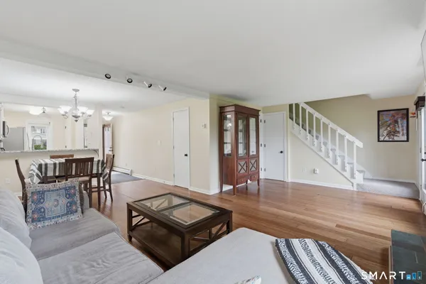 $329,900 | 28 Chestnut Court, Unit 28, Rocky Hill, CT 06067