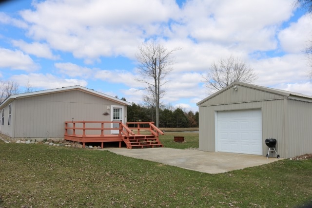 11562 West Fillmore Road Sumner, MI 48889 - Photo 15 of 31 1814222-14.JPG
