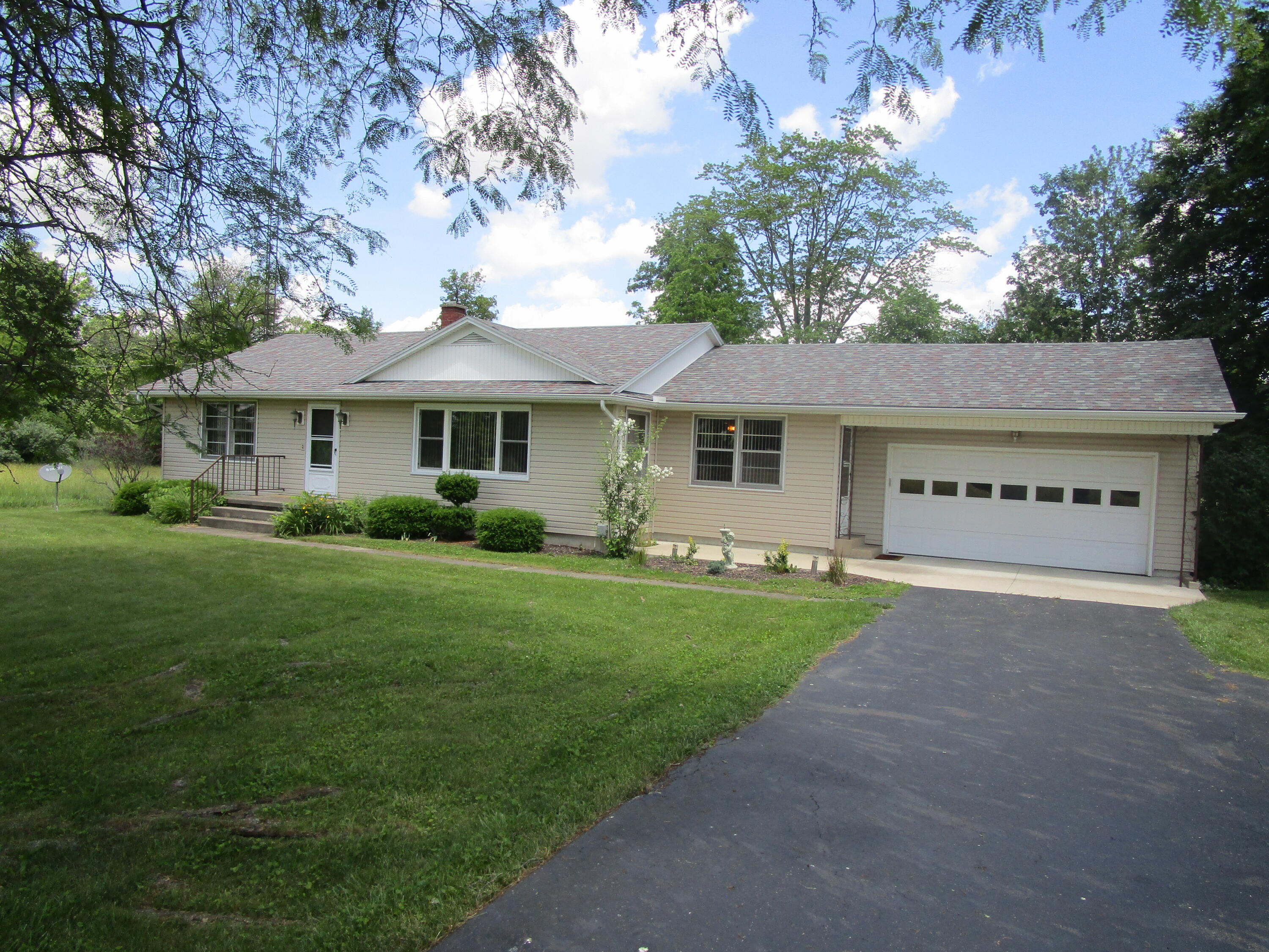 9560 Thompson-Schiff Road Sidney, OH 45365 - Photo 1 of 17