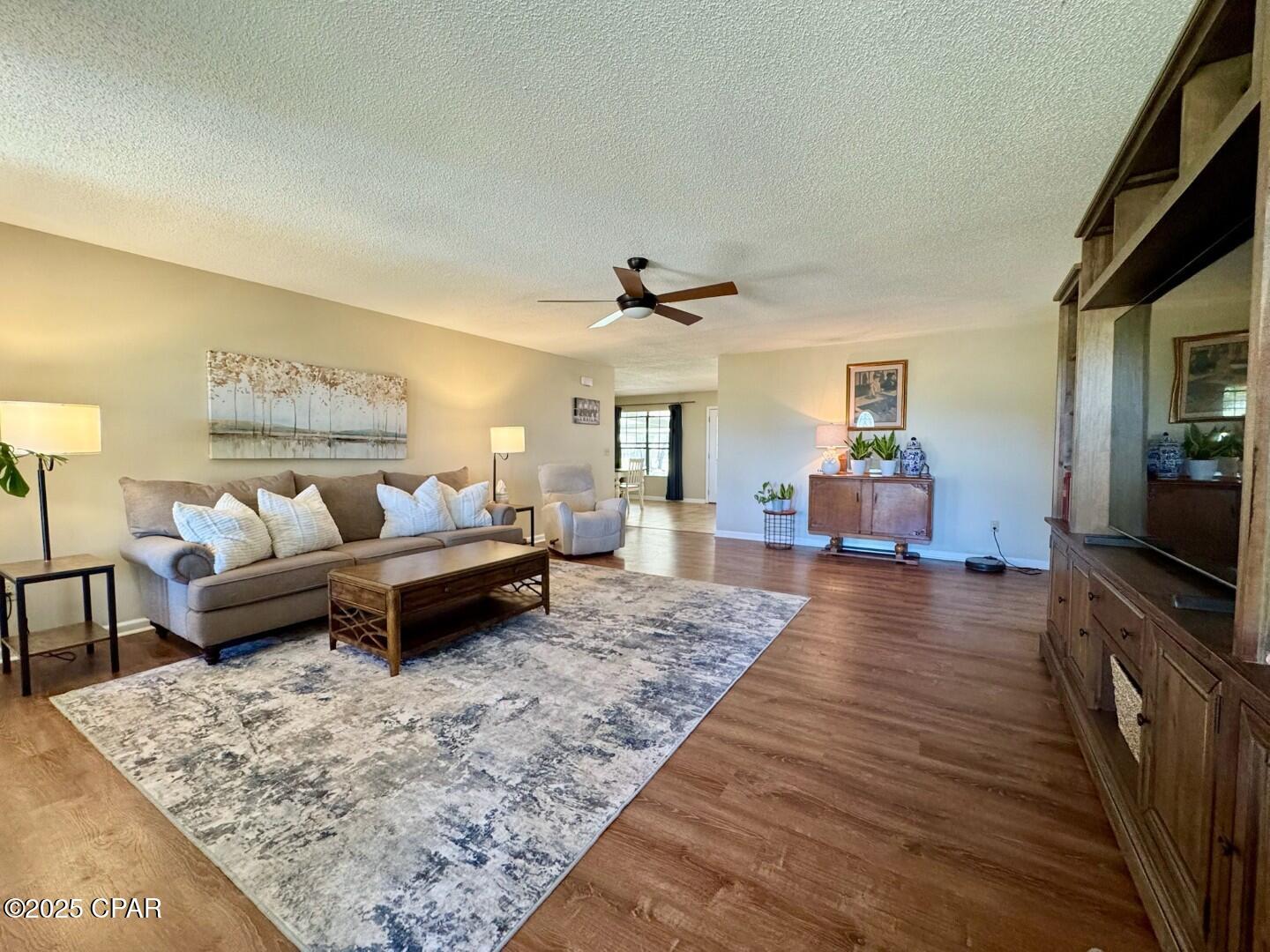 1793 Bentley Road Cottondale, FL 32431 - Photo 5 of 38