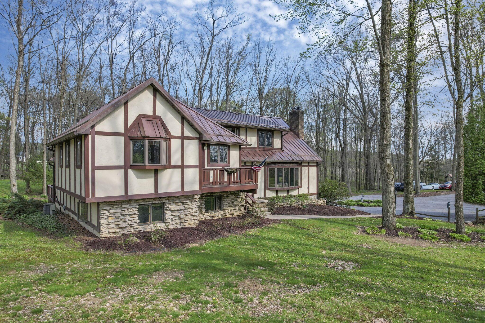 3915 Maxwell Road Mansfield, OH 44904 - Photo 2 of 51