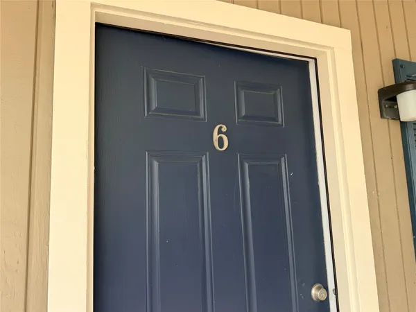 $795 | 2101 6th Avenue North, Unit 6, Texas City, TX 77590