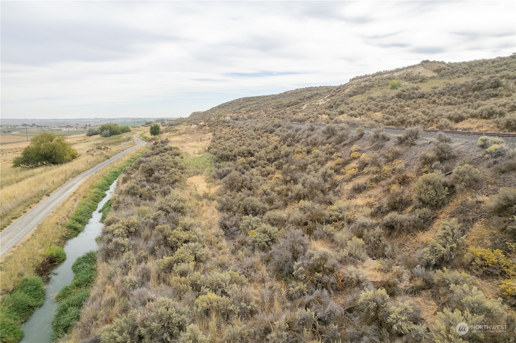 -nna South O'Brian Road Othello, WA 99344 - Photo 22 of 31 an aerial view of mountain with beach