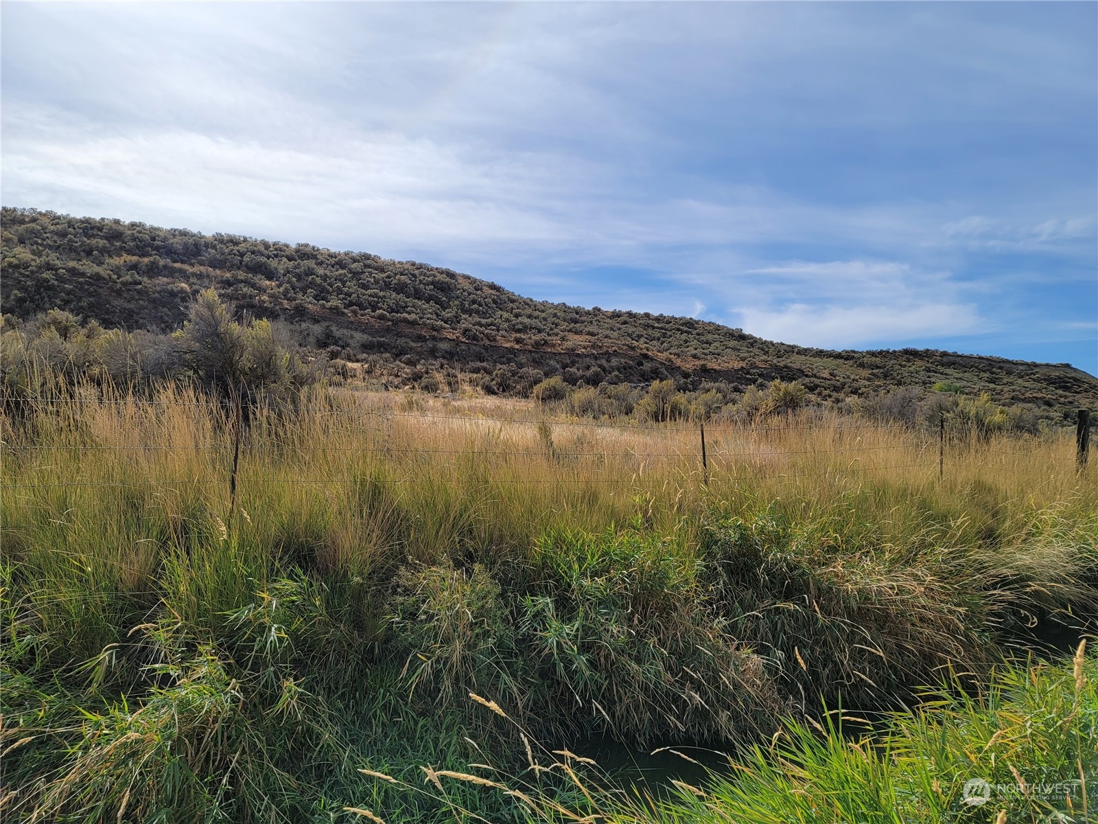 -nna South O'Brian Road Othello, WA 99344 - Photo 23 of 31 a view of lake with mountain