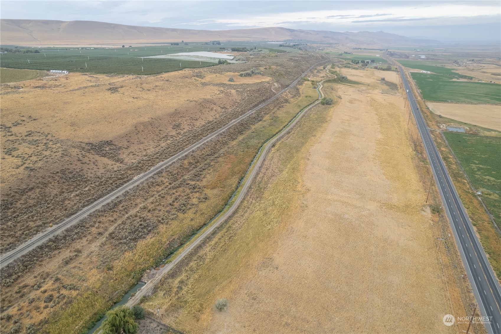 -nna South O'Brian Road Othello, WA 99344 - Photo 6 of 31 a view of an ocean beach