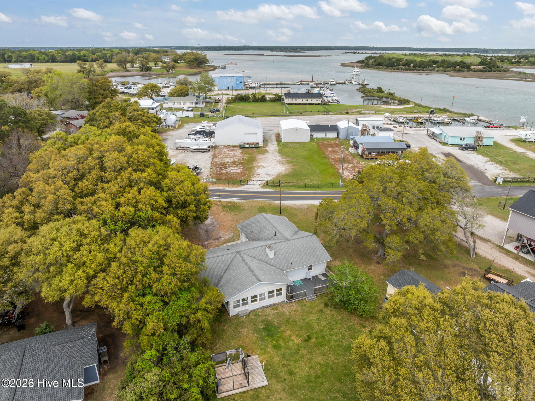 246 Swan Point Road Sneads Ferry, NC 28460 - Photo 7 of 17 New River and Swan point Marinas