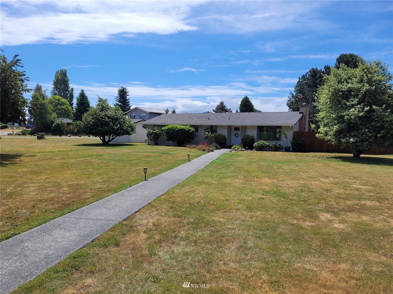 32 Thornton Place Sequim, WA 98382 - Photo 2 of 38 Gallery Image 2