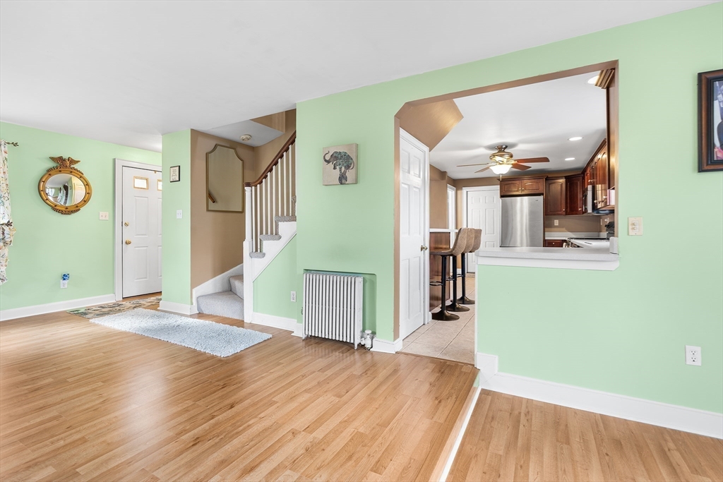 41 Pilgrim Road Weymouth, MA 02191 - Photo 10 of 27