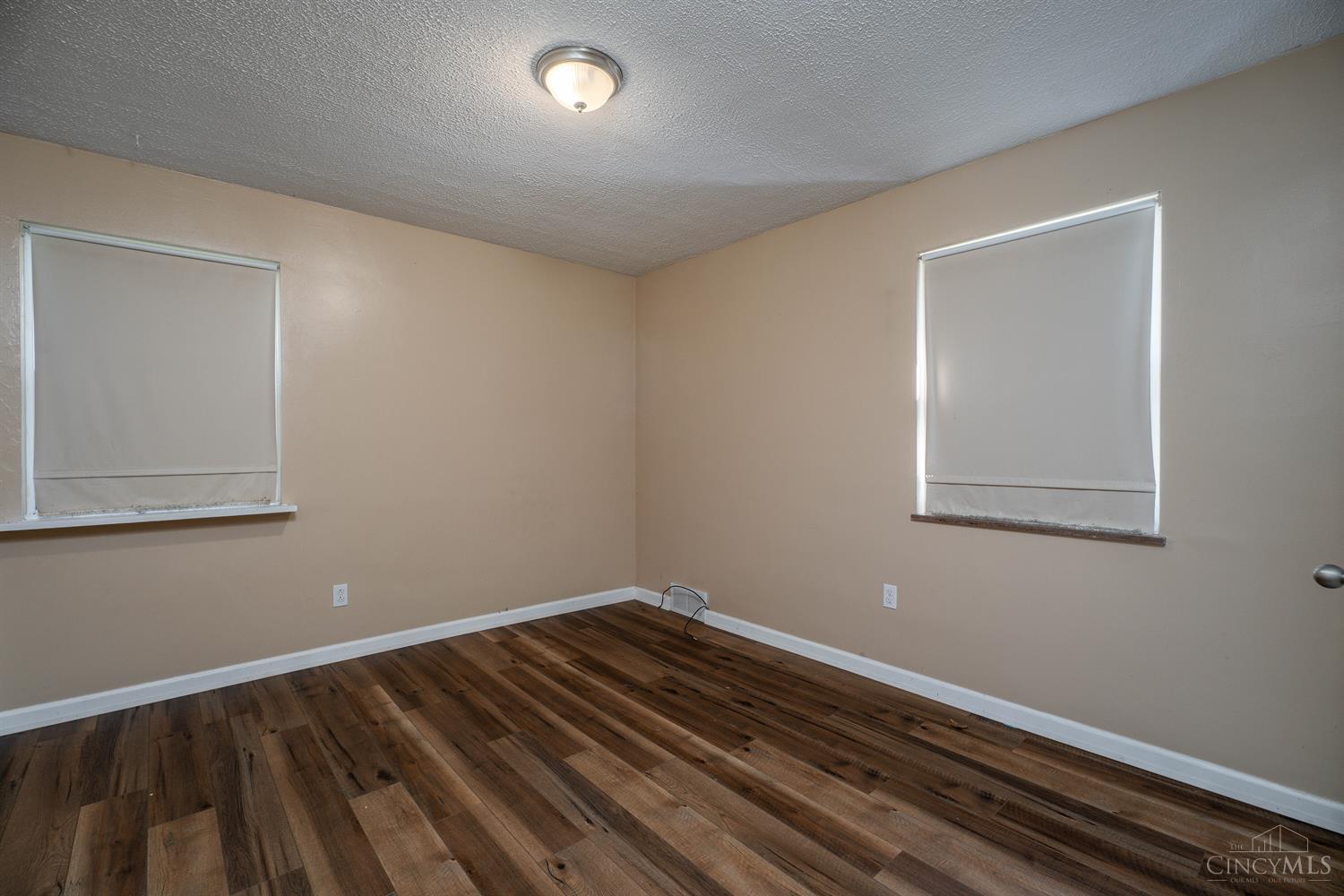 3824 Bennett Road Cincinnati, OH 45245 - Photo 18 of 26 Gallery Image 18