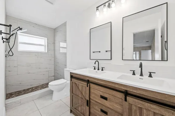 $389,000 | 9203 Northwest 71st Street, Tamarac, FL 33321