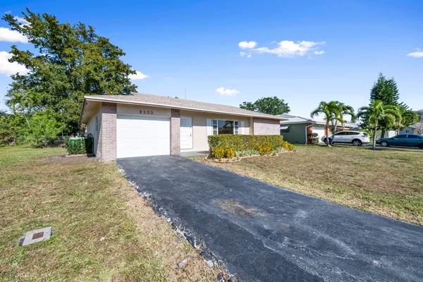 $389,000 | 9203 Northwest 71st Street, Tamarac, FL 33321