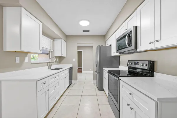 $389,000 | 9203 Northwest 71st Street, Tamarac, FL 33321