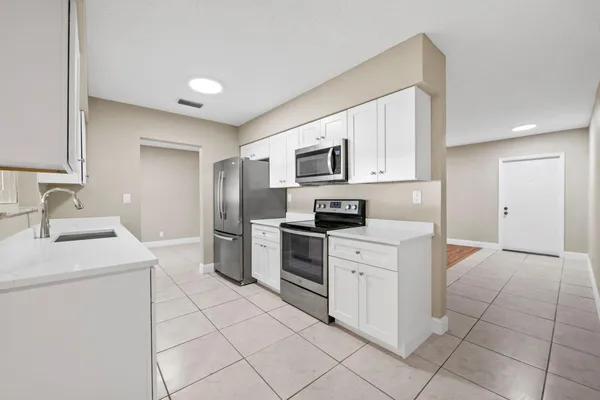 $389,000 | 9203 Northwest 71st Street, Tamarac, FL 33321