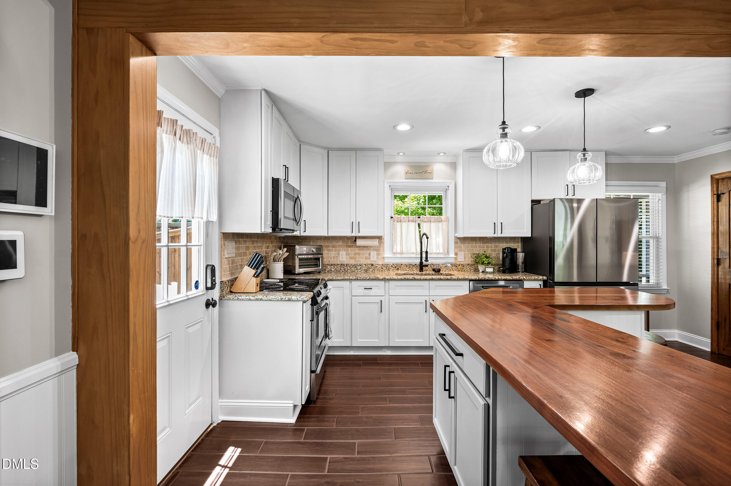 5204 Badham Place Raleigh, NC 27609 - Photo 11 of 46 27_dsc_5468