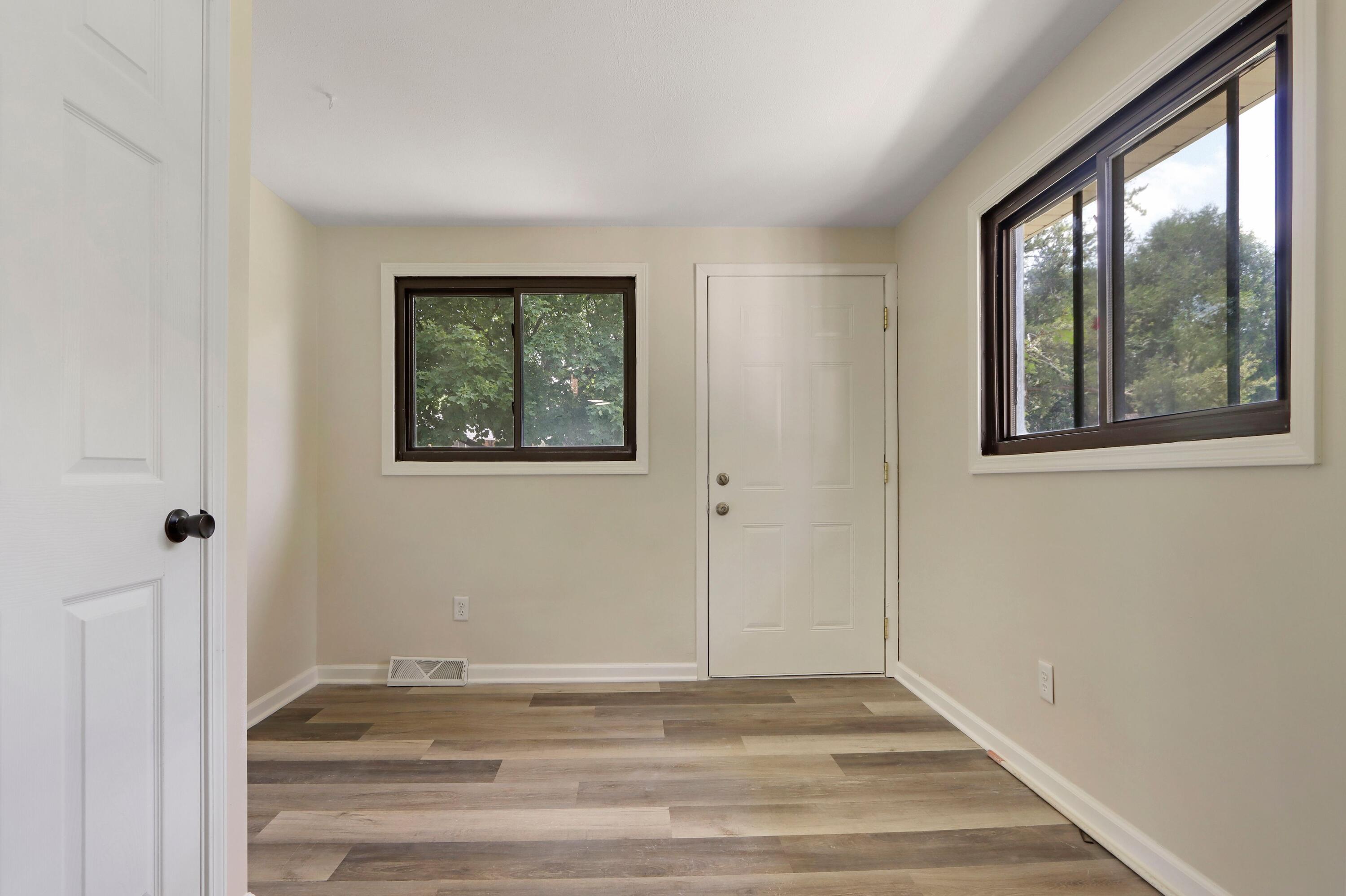 5401 82nd Street Pleasant Prairie, WI 53142 - Photo 25 of 44 IMG_1087