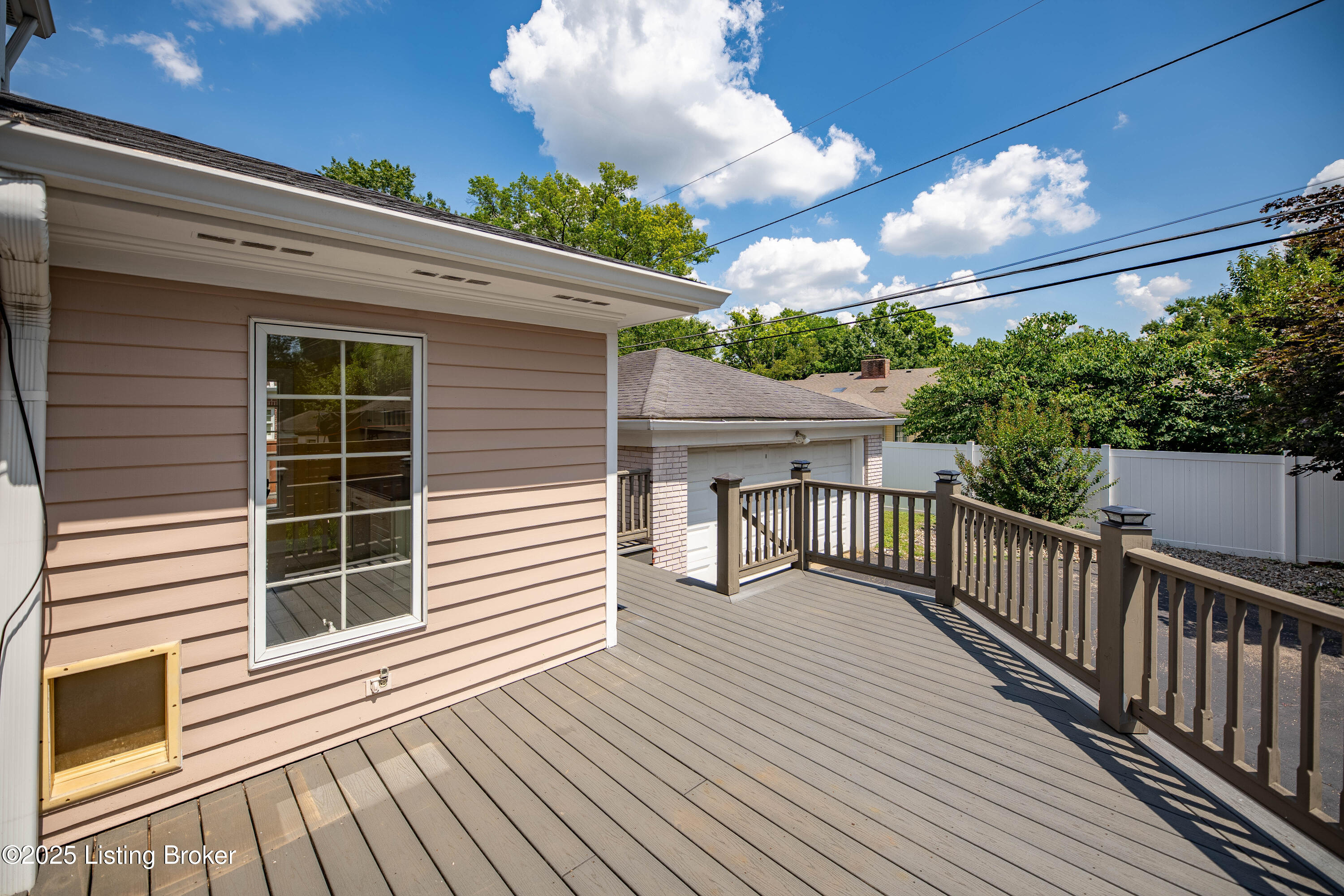 3324 Trinity Road Louisville, KY 40206 - Photo 53 of 56 deck view