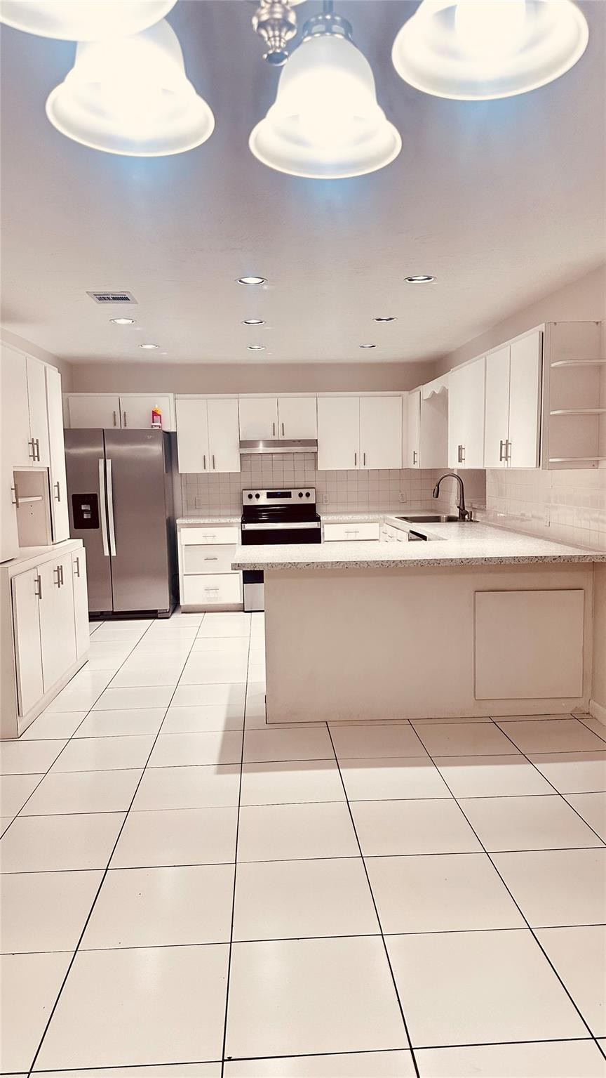 16910 Southwest 109th Avenue Miami, FL 33157 - Photo 11 of 25 Photo 11