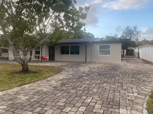 a front view of house with yard