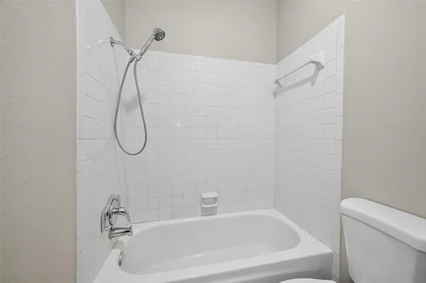 $1,495 | 9707 Richmond Avenue, Unit 75, Houston, TX 77063