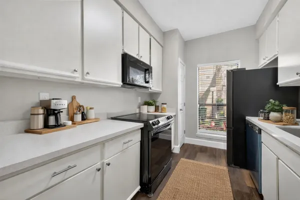 $1,495 | 9707 Richmond Avenue, Unit 75, Houston, TX 77063