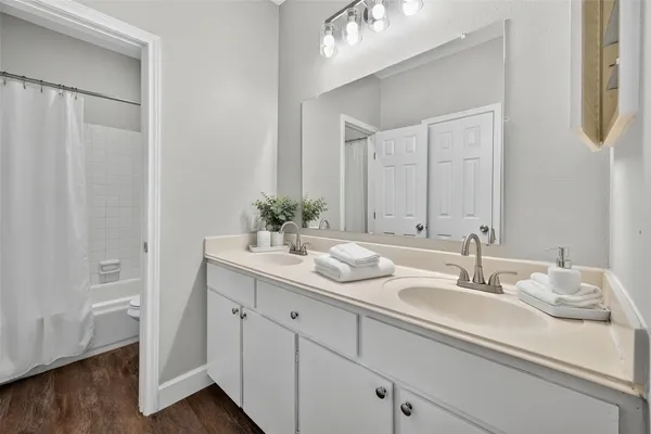 $1,495 | 9707 Richmond Avenue, Unit 75, Houston, TX 77063