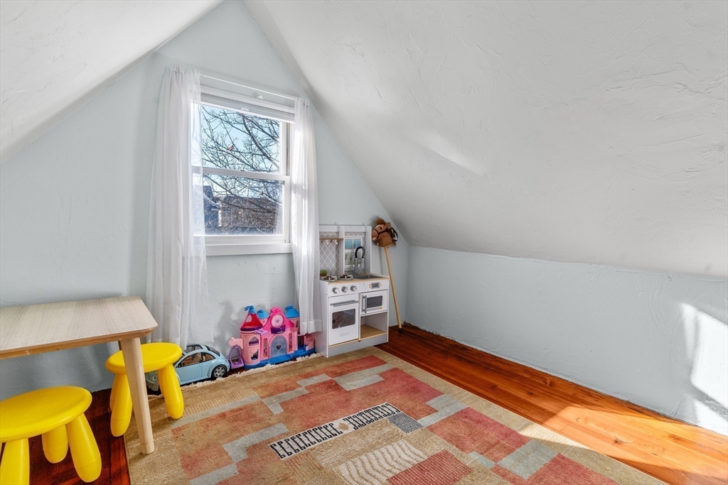 33 Desoto Road Boston, MA 02132 - Photo 15 of 25