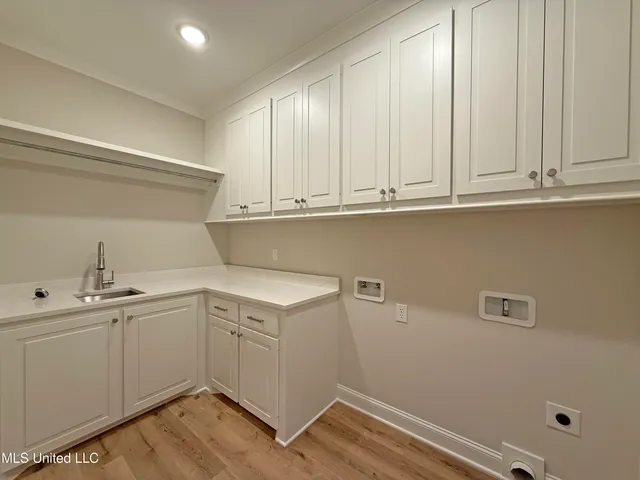 $357,200 | 203 Wethersfield Drive, Florence, MS 39073