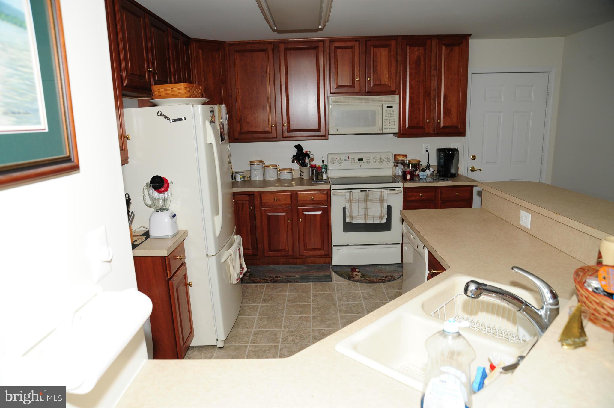18171 St Jeromes Neck Road Dameron, MD 20628 - Photo 14 of 27 Kitchen