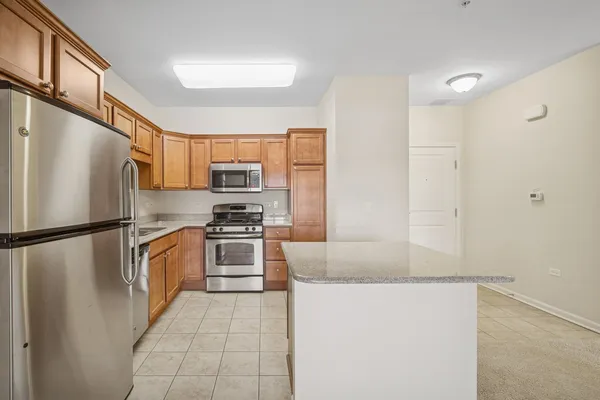 $208,941 | 2220 Founders Drive, Unit 117, Northbrook, IL 60062