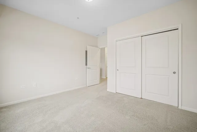 $213,636 | 2220 Founders Drive, Unit 117, Northbrook, IL 60062