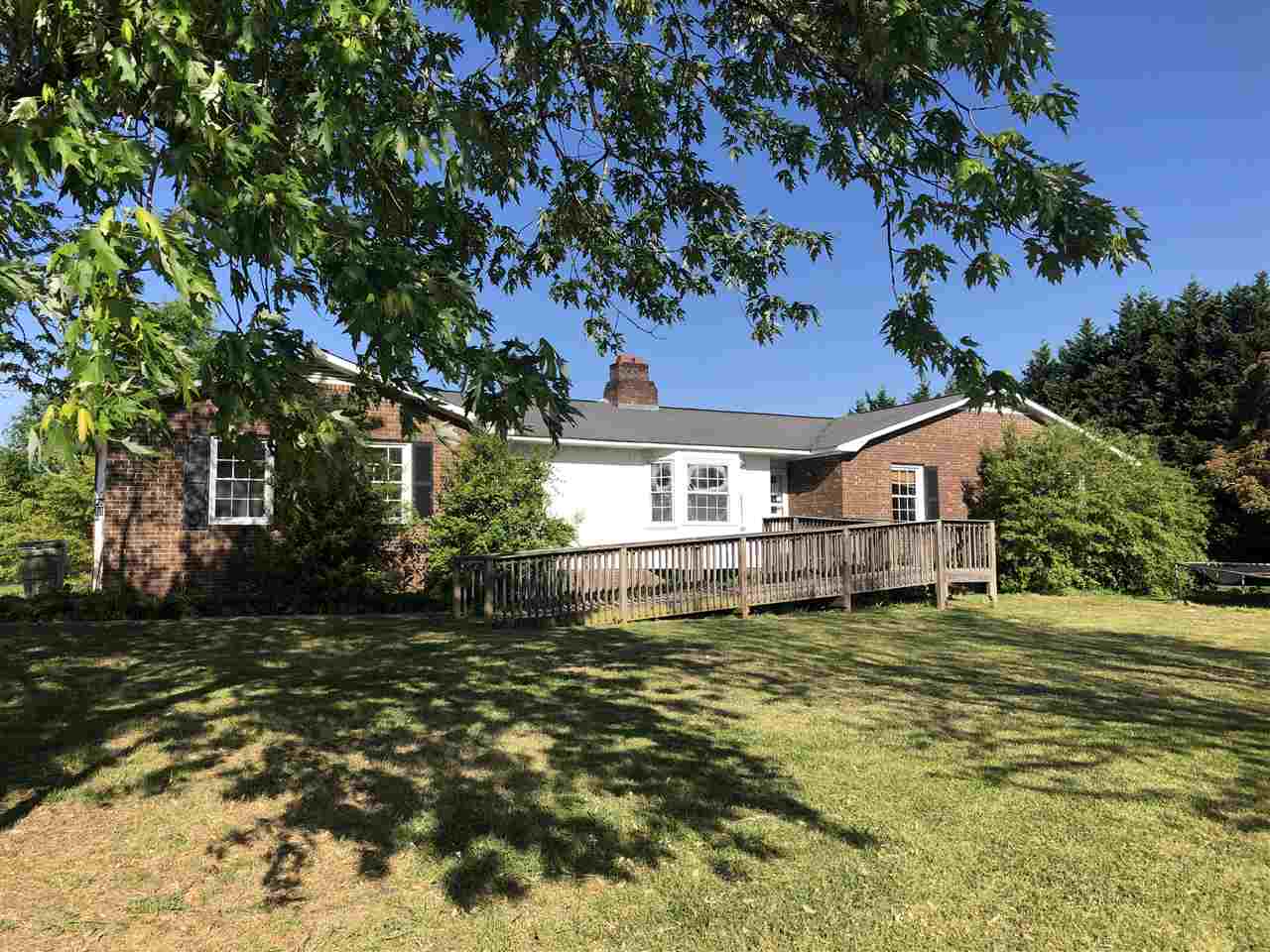 291 North Gate Road Gaffney, SC 29341 - Photo 2 of 21