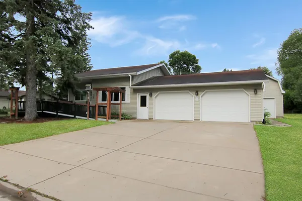 $239,900 | 709 9th Avenue Northeast, Brainerd, MN 56401