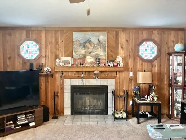 $307,500 | 546 Gardenia Street Southeast, De Motte, IN 46310