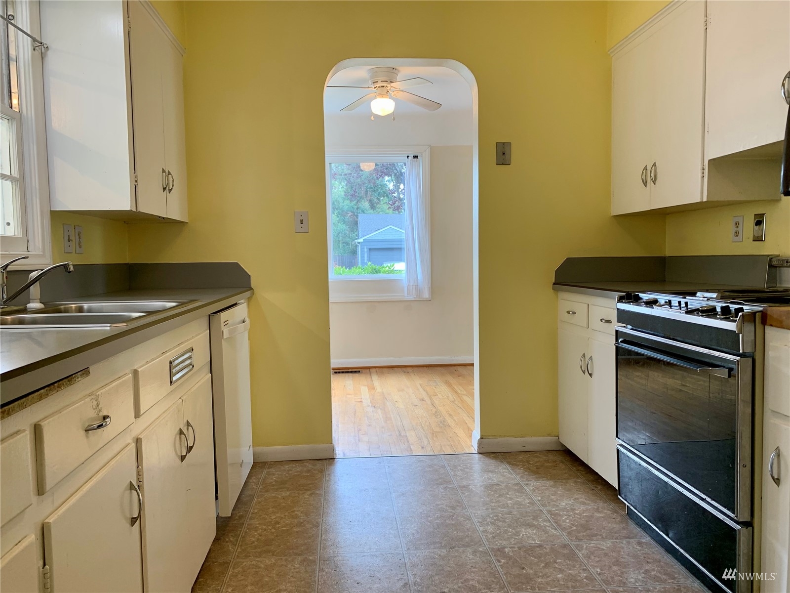2762 Maple Street Longview, WA 98632 - Photo 12 of 36 Gallery Image 12