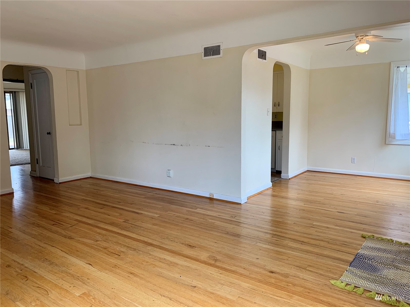 2762 Maple Street Longview, WA 98632 - Photo 7 of 36 Gallery Image 7