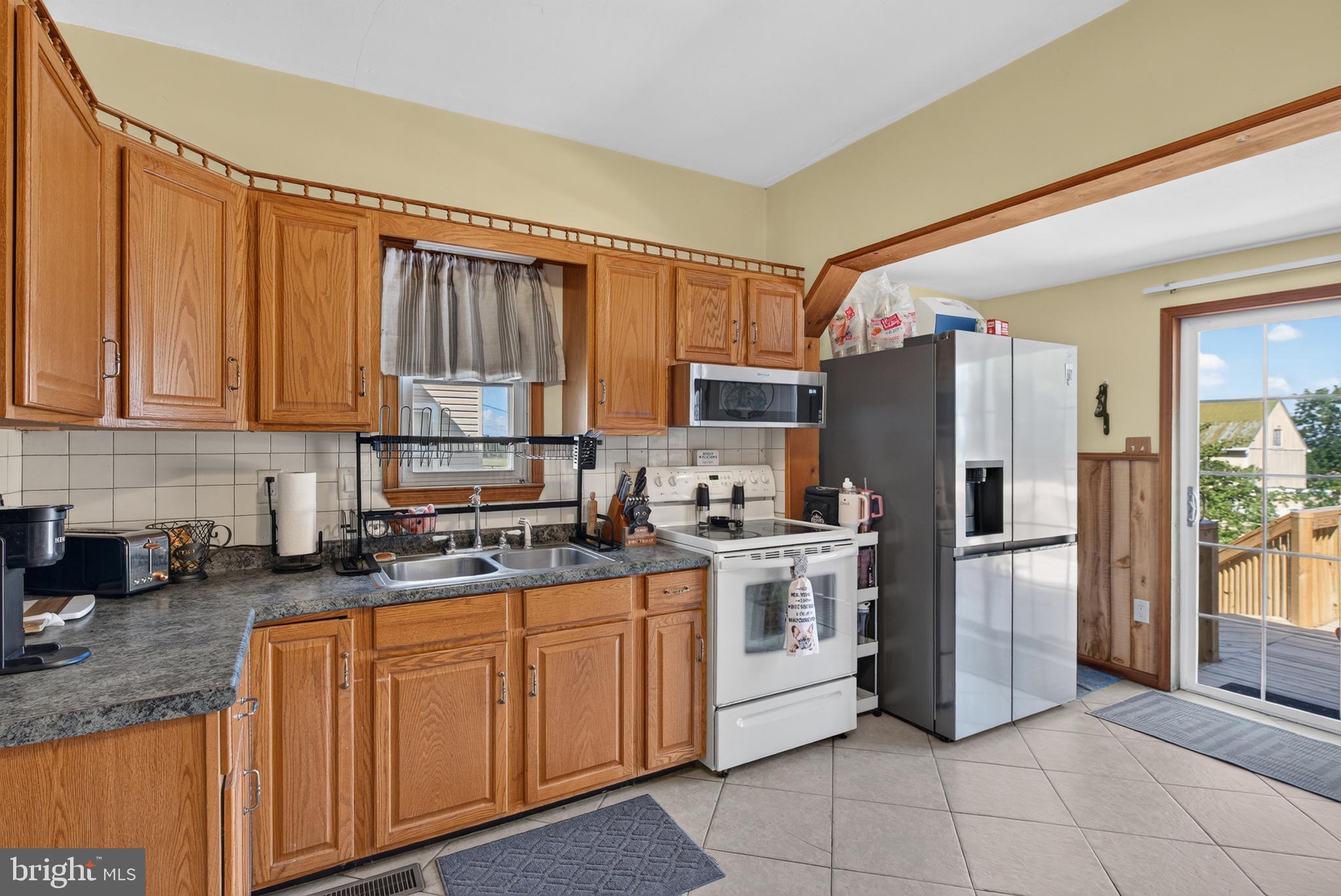 2924 Hanover Pike Hanover, PA 17331 - Photo 7 of 19