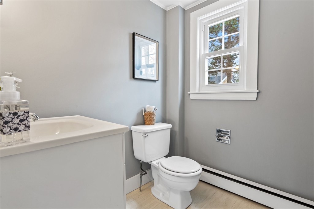 536 Strawberry Hill Road Barnstable, MA 02632 - Photo 16 of 27 Gallery Image 16