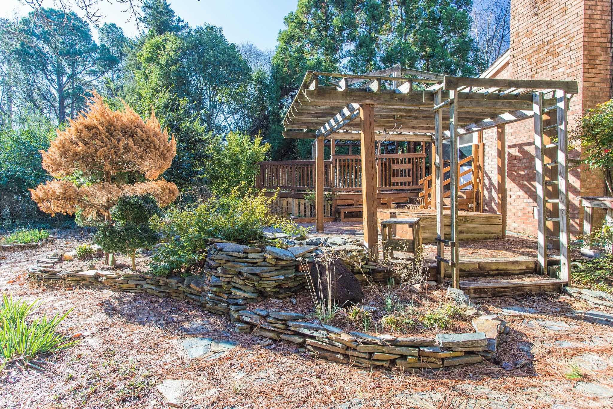 6212 Sandy Forks Road Raleigh, NC 27615 - Photo 6 of 32 Gallery Image 6
